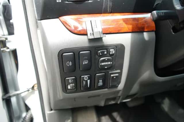 Toyota Land Cruiser (2004) thumbnail 14