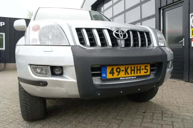 Toyota Land Cruiser (2004) thumbnail 27
