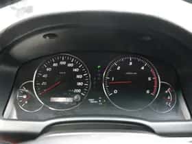Toyota Land Cruiser (2004) thumbnail 7
