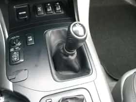 Toyota Land Cruiser (2004) thumbnail 9