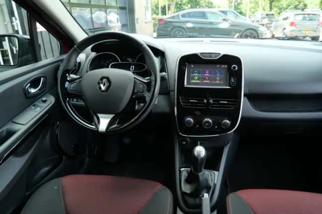 Renault Clio (2016) thumbnail 5