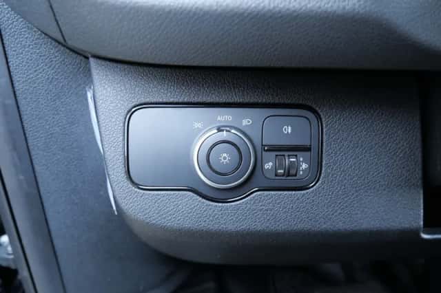 Mercedes-Benz Sprinter (2021) thumbnail 31
