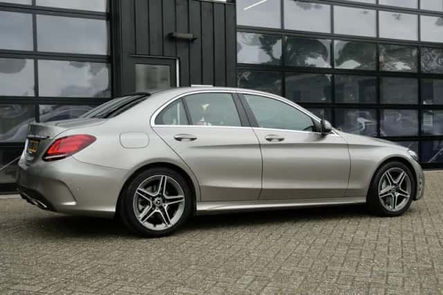 Mercedes-Benz C-Klasse (2020) thumbnail 3