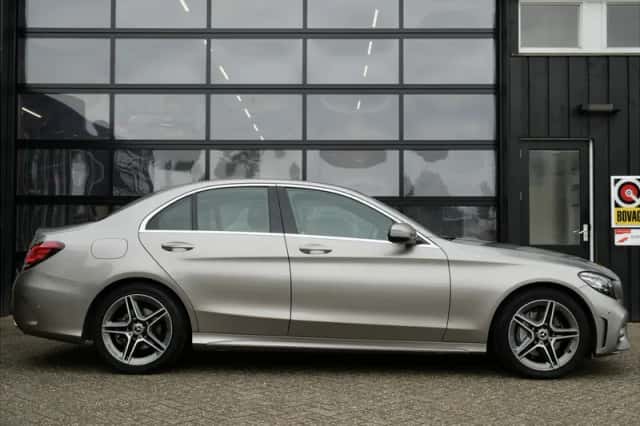 Mercedes-Benz C-Klasse (2020) thumbnail 4