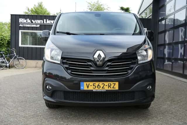 Renault Trafic (2018) thumbnail 24
