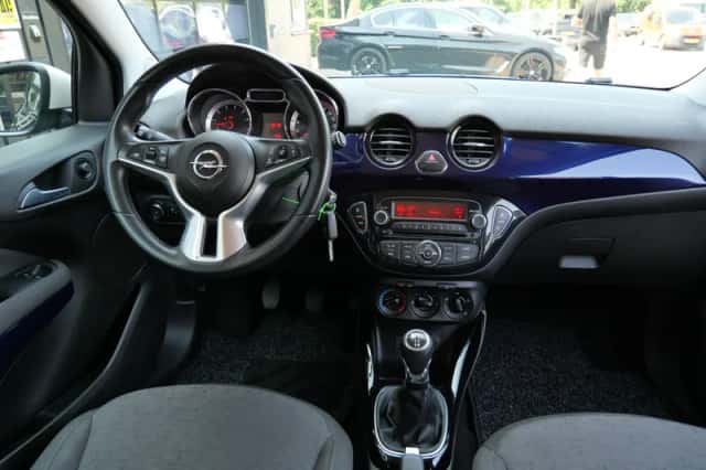 Opel Adam (2015) thumbnail 6