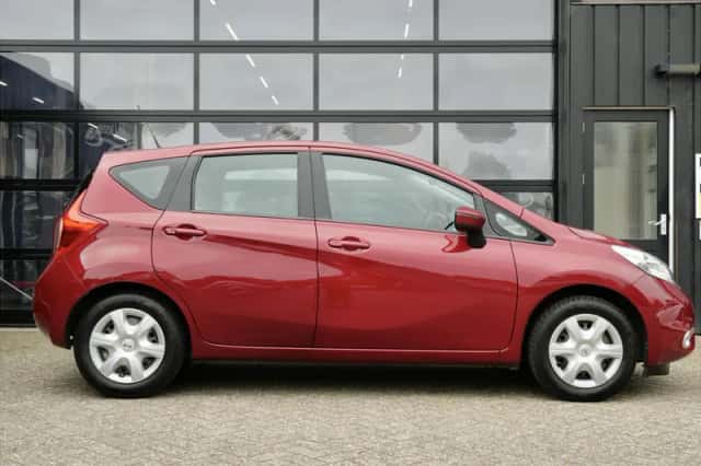 Nissan Note (2016) thumbnail 4