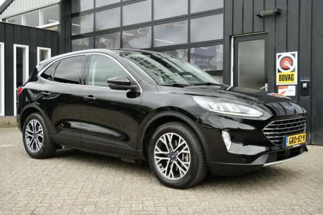 Ford Kuga (2020) thumbnail 1