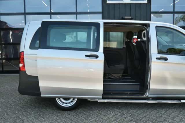 Mercedes-Benz Vito (2019) thumbnail 2