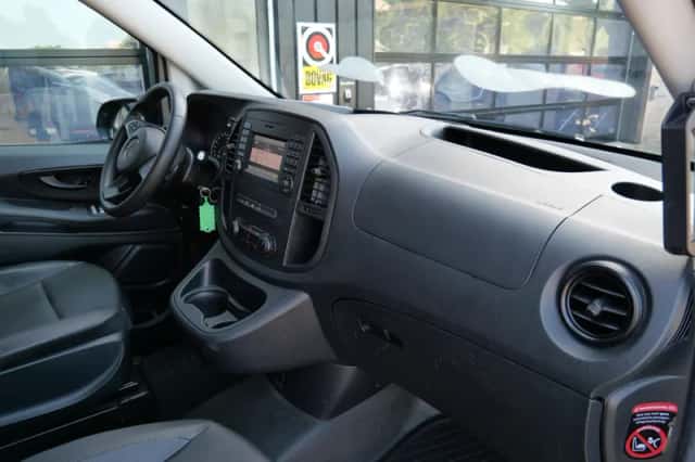 Mercedes-Benz Vito (2019) thumbnail 5