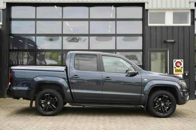 Volkswagen Amarok (2018) thumbnail 4