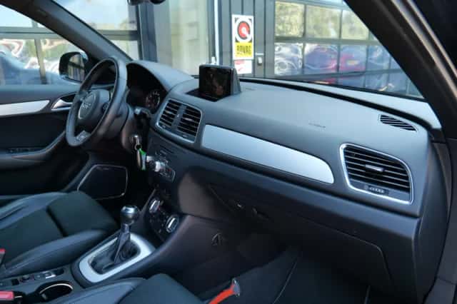 Audi Q3 (2014) thumbnail 2