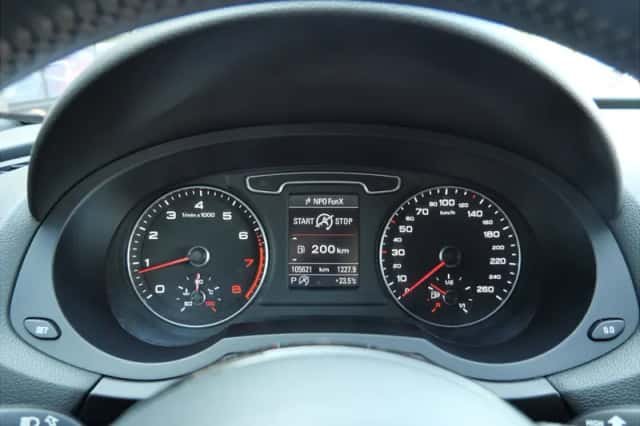 Audi Q3 (2014) thumbnail 6