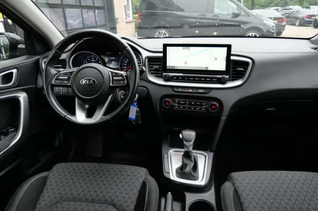 Kia Ceed Sportswagon (2021) thumbnail 5