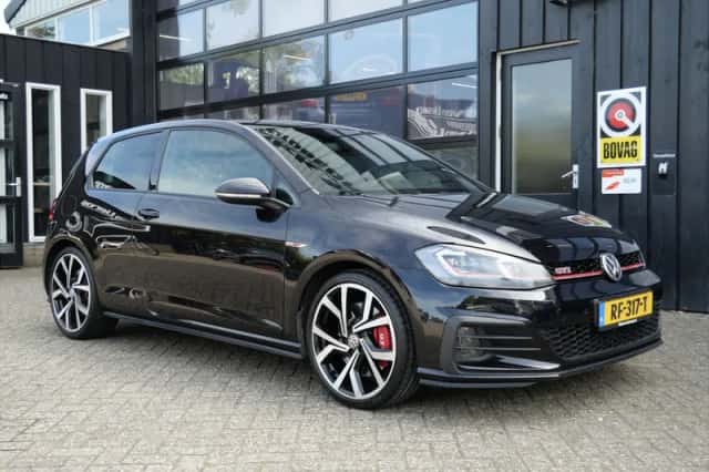 Volkswagen Golf (2017) thumbnail 1