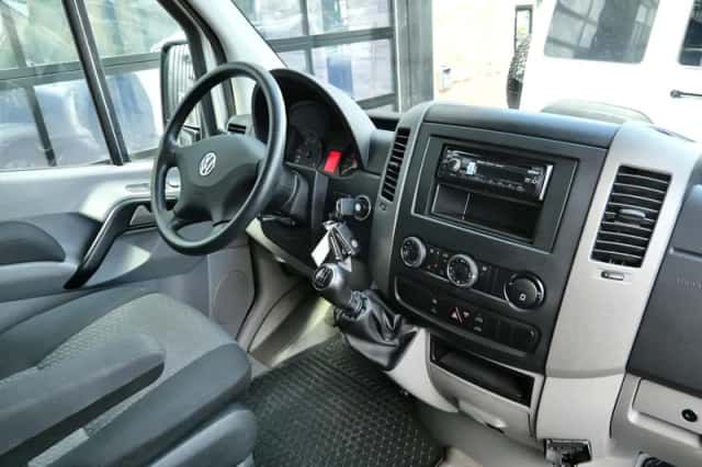 Volkswagen Crafter (2012) thumbnail 6