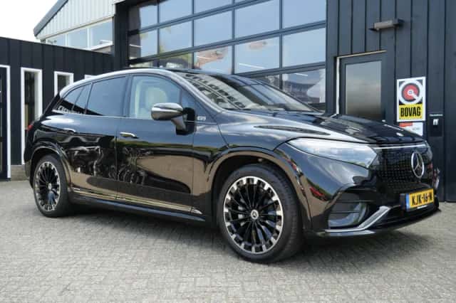 Mercedes-Benz EQS (2023) thumbnail 1
