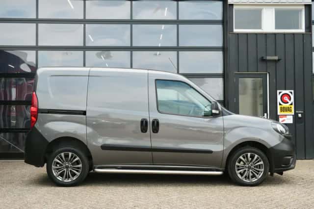 Fiat Doblò (2021) thumbnail 2