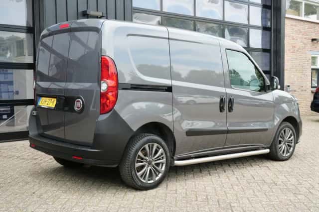 Fiat Doblò (2021) thumbnail 5