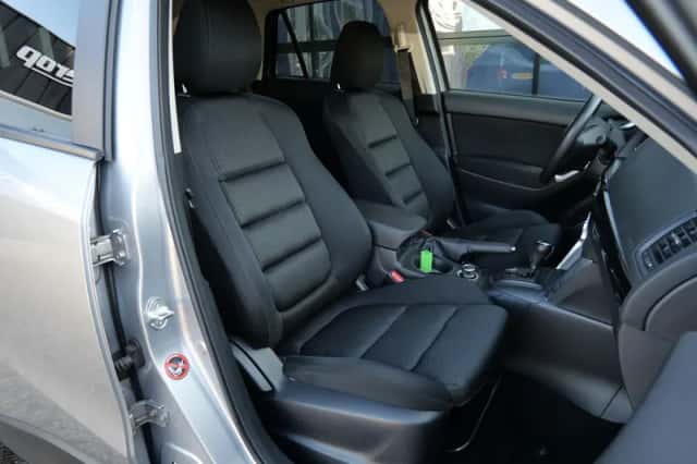 Mazda CX-5 (2012) thumbnail 2