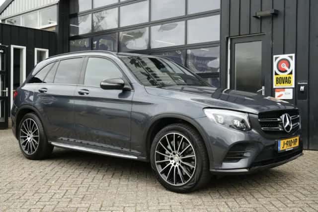 Mercedes-Benz GLC-Klasse (2016) thumbnail 1