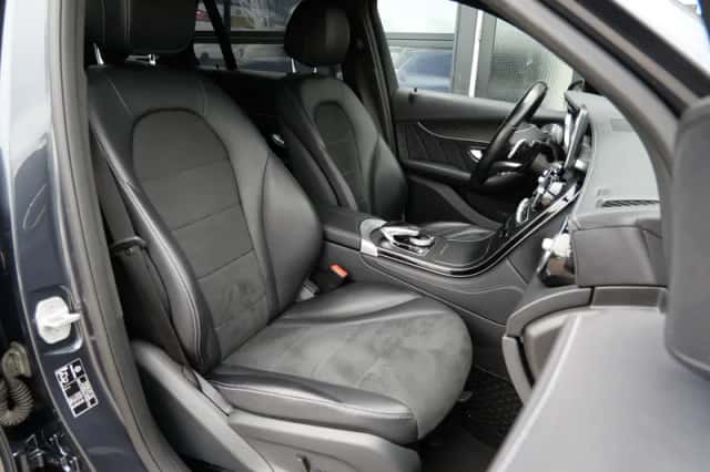 Mercedes-Benz GLC-Klasse (2016) thumbnail 2