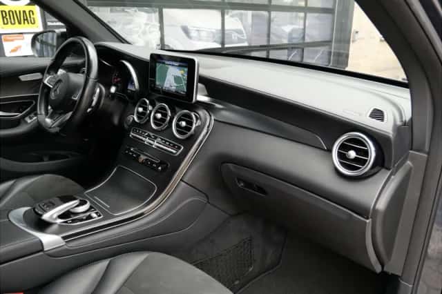 Mercedes-Benz GLC-Klasse (2016) thumbnail 4