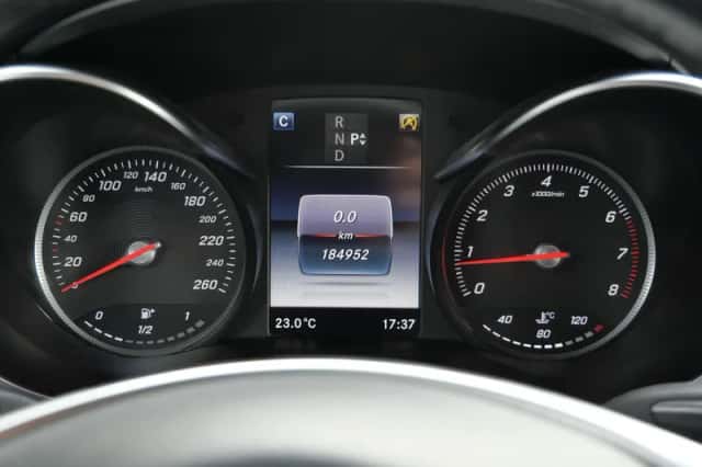 Mercedes-Benz GLC-Klasse (2016) thumbnail 6