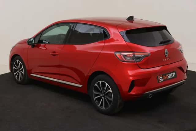 Renault Clio (2024) thumbnail 3