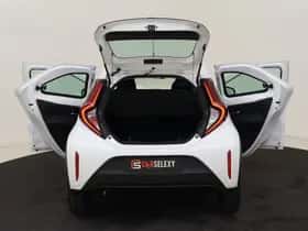 Toyota Aygo X (2024) thumbnail 12