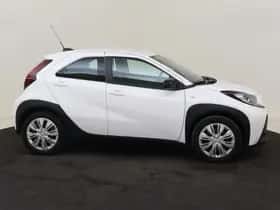 Toyota Aygo X (2024) thumbnail 6