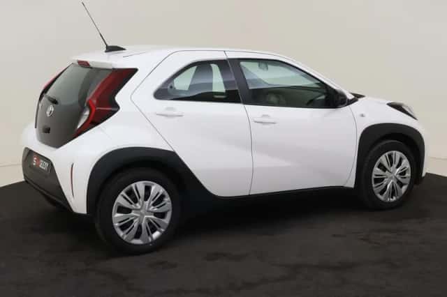 Toyota Aygo X (2024) thumbnail 5