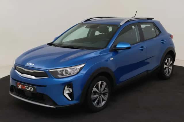 Kia Stonic (2023) thumbnail 1