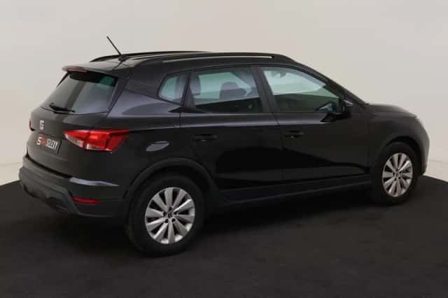 SEAT Arona (2023) thumbnail 5