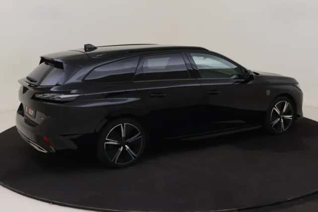 Peugeot 308 (2024) thumbnail 5