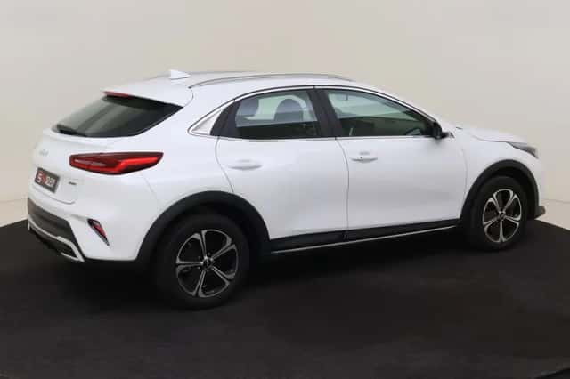 Kia XCeed (2024) thumbnail 5