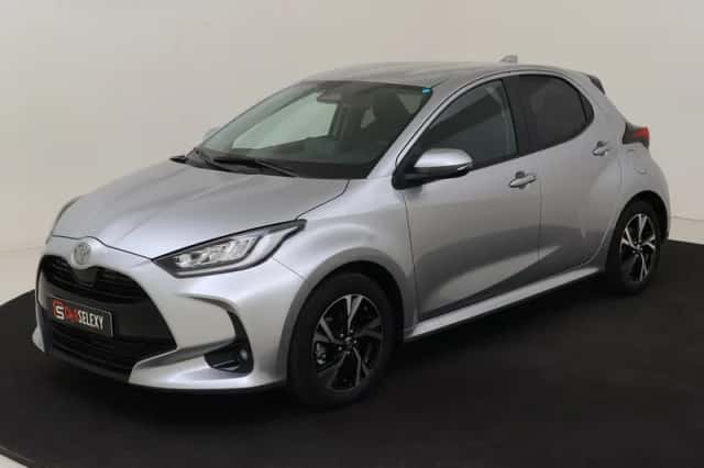 Toyota Yaris (2025) thumbnail 1