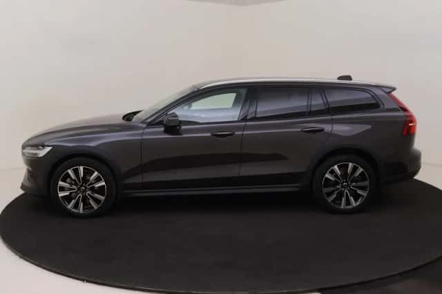 Volvo V60 (2024) thumbnail 2