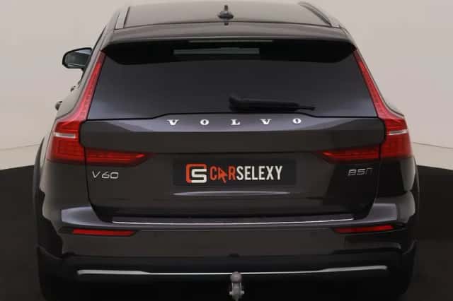 Volvo V60 (2024) thumbnail 4