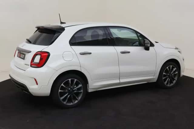 Fiat 500X (2024) thumbnail 5