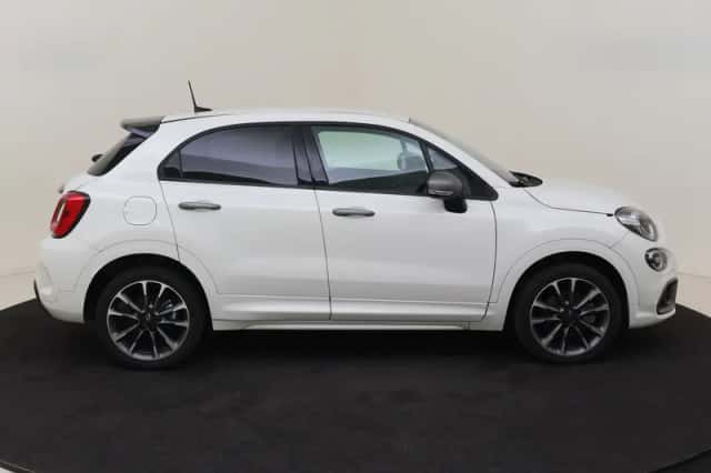 Fiat 500X (2024) thumbnail 6