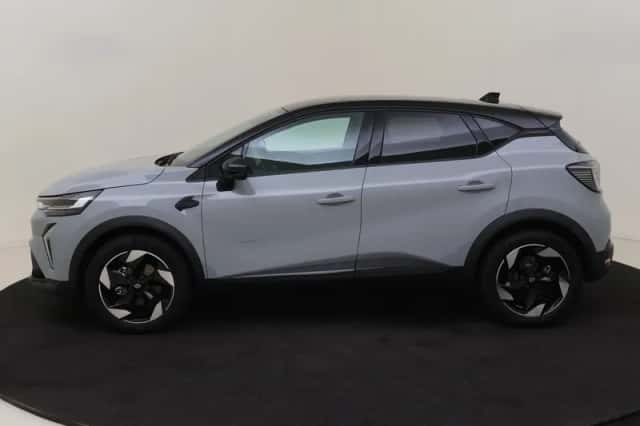 Renault Captur (2024) thumbnail 2