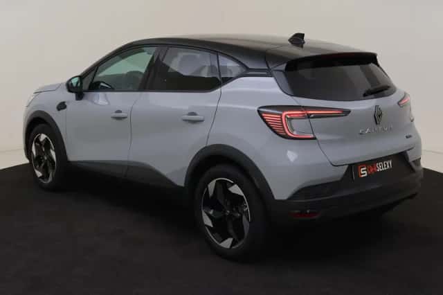 Renault Captur (2024) thumbnail 3