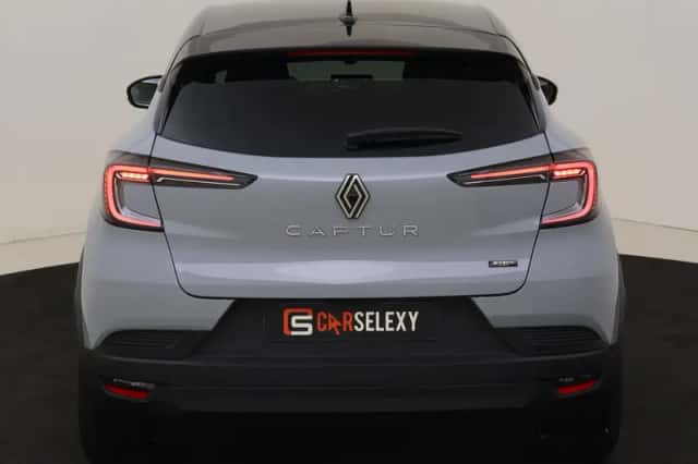 Renault Captur (2024) thumbnail 4