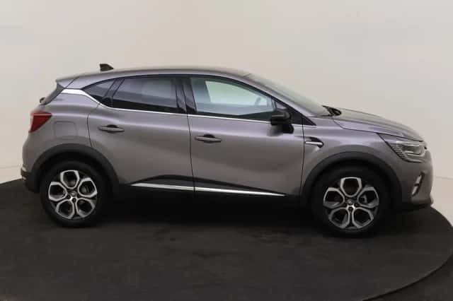 Renault Captur (2024) thumbnail 6