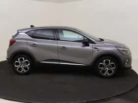 Renault Captur (2024) thumbnail 6