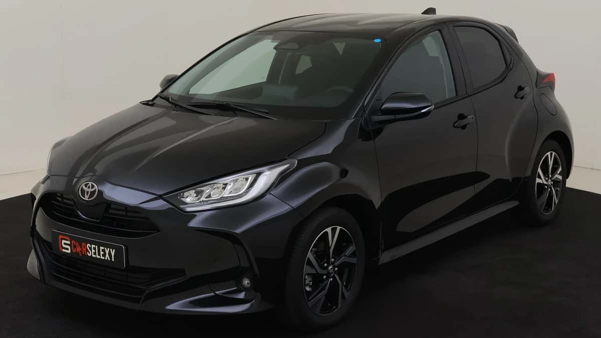 Toyota Yaris (2025) — foto 1