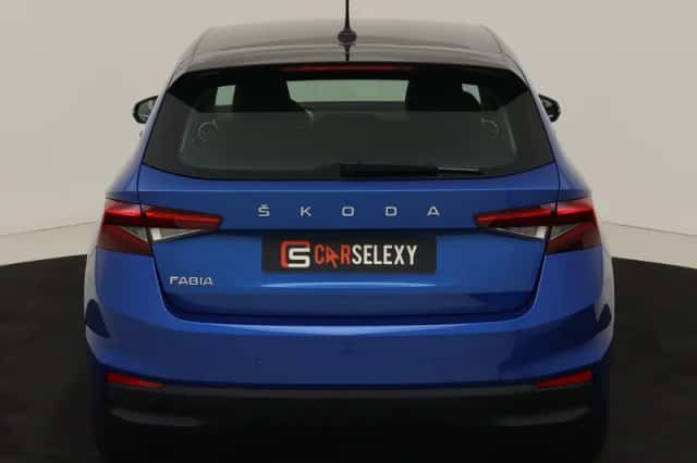 Škoda Fabia (2023) thumbnail 4
