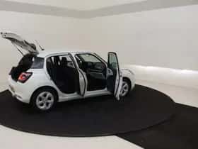Suzuki Swift (2025) thumbnail 13
