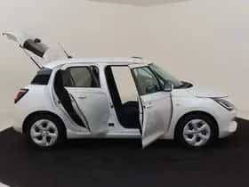 Suzuki Swift (2025) thumbnail 14